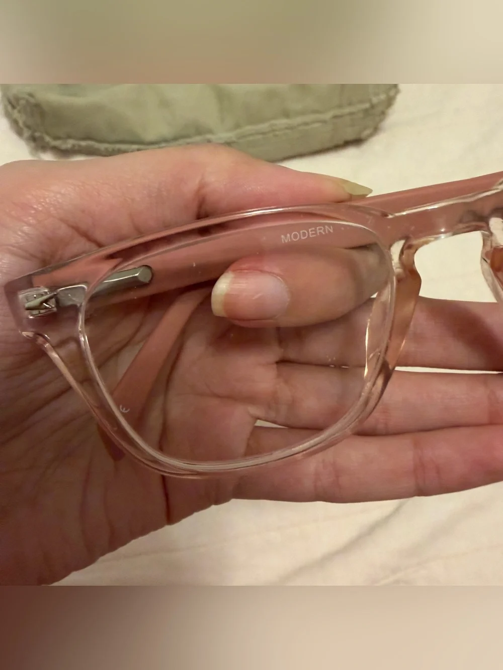 Modern Thaw Clear & Pink Glasses